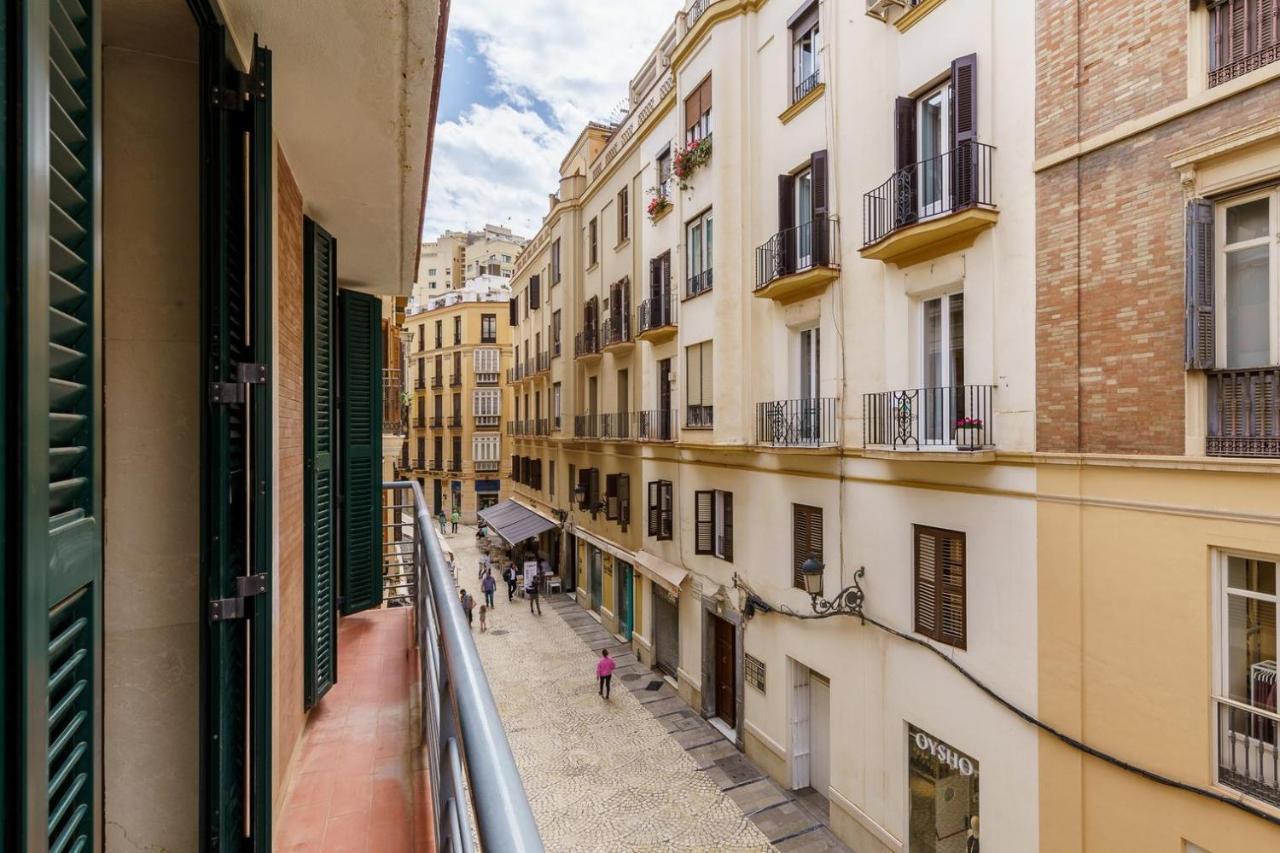 Vistas CALLE LARIOS Málaga Exterior foto